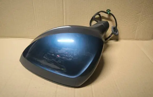 Volkswagen Touareg III Front door electric wing mirror 