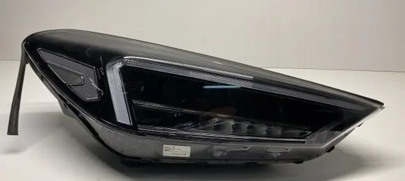 Hyundai Tucson TL Headlight/headlamp 92102D7700