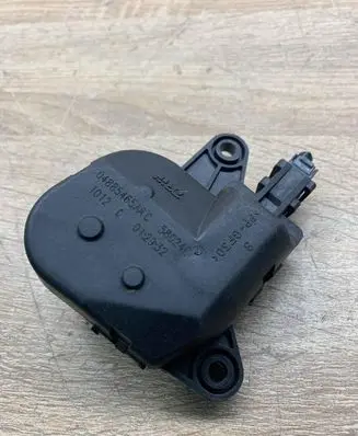 Chrysler Voyager Air flap motor/actuator 04885465AA
