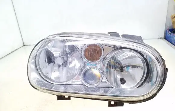 Volkswagen Golf IV Headlight/headlamp 084411130R