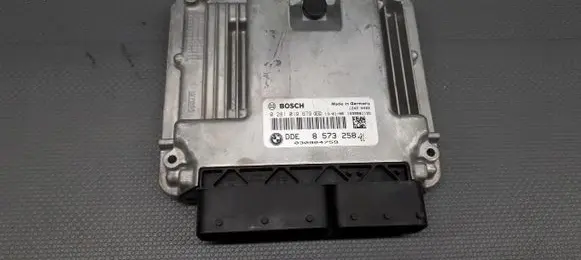 BMW 1 F20 F21 Engine control unit/module ECU 8573258