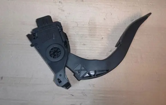 Audi A4 S4 B8 8K Accelerator throttle pedal 8K1721523A