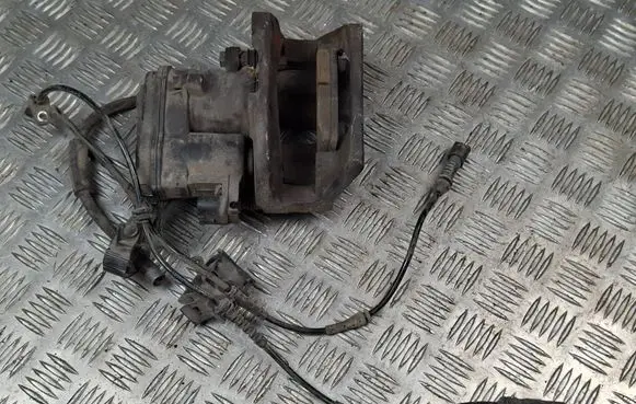 Rear brake caliper