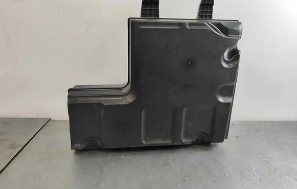 Ram 1500 Subwoofer speaker 68329768aa