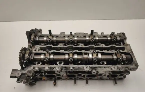 Mercedes-Benz C W205 Engine head A6510108418