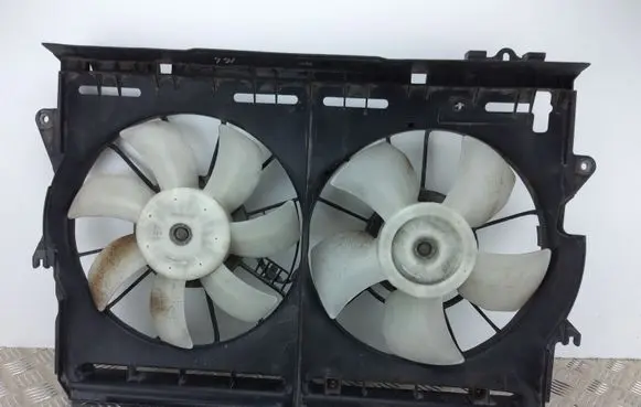 Toyota Corolla Verso AR10 Fan set DT4227502520