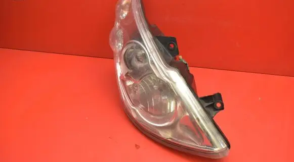 Opel Movano B Headlight/headlamp 1LR010117-12