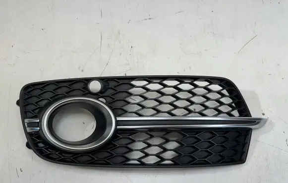 Audi Q5 SQ5 Front bumper lower grill 8R0807681S