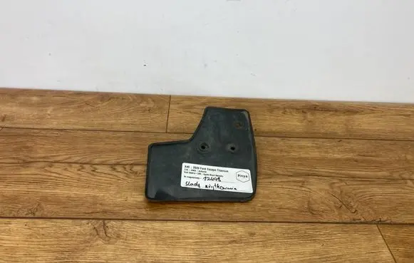 Ford Escape IV Front mudguard LJ6BA104C20BA
