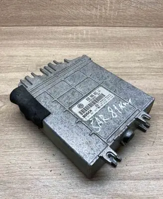 Volkswagen Sharan Fuse module 028906021JJ 0281001967