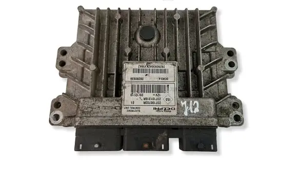 Dacia Sandero Engine control unit/module 237100703R 237101316R 28280930