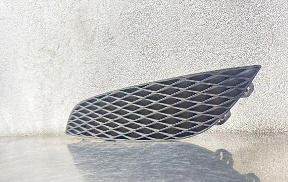 Opel Astra H Front bumper lower grill 13225762 375768702