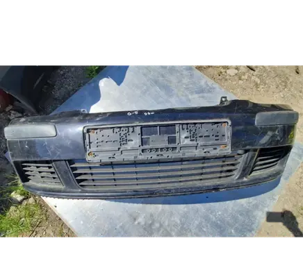 Volkswagen Golf V Front bumper