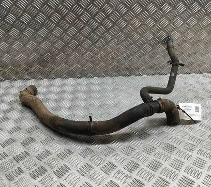 Land Rover Defender Engine coolant pipe/hose PCH002280