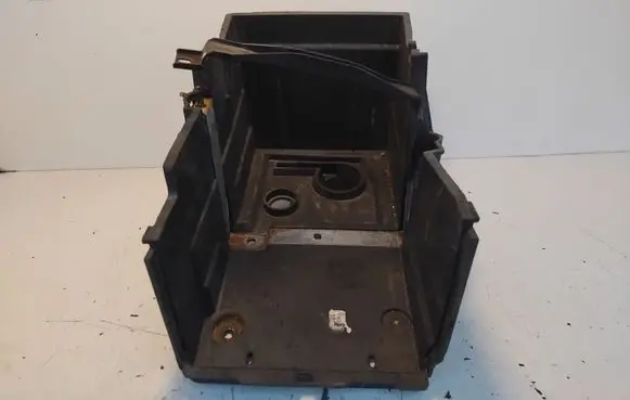 Battery box tray