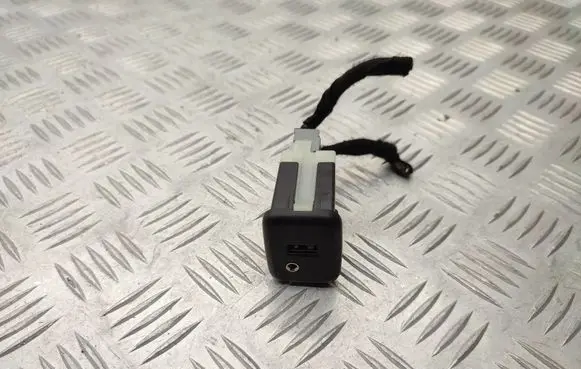 USB socket connector
