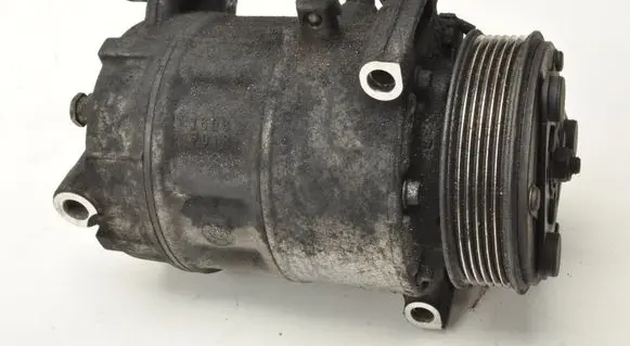 Volvo C30 Air conditioning (A/C) compressor (pump) 31291929