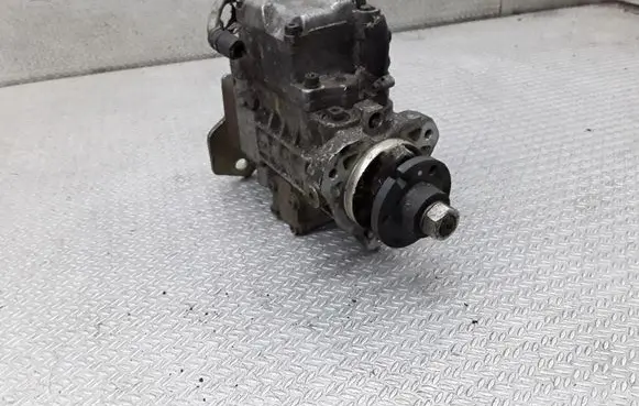 Skoda Octavia Mk1 (1U) Fuel injection high pressure pump 0460404977