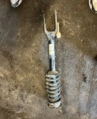 Mercedes-Benz ML W164 Front shock absorber with coil spring 315526 824904008826 36H55A