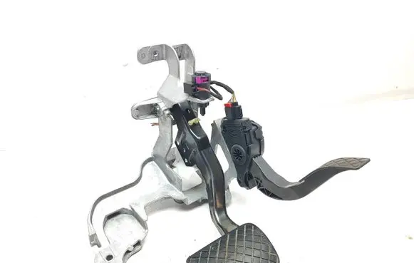 Audi A6 C7 Accelerator throttle pedal 8K1723523A 6PV00950521