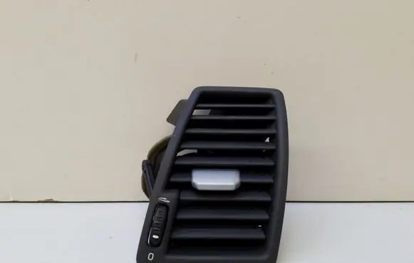 Volvo XC90 Dashboard side air vent grill/cover trim 3409399
