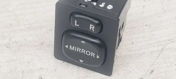 Toyota Corolla Verso AR10 Wing mirror switch 183574 769746A