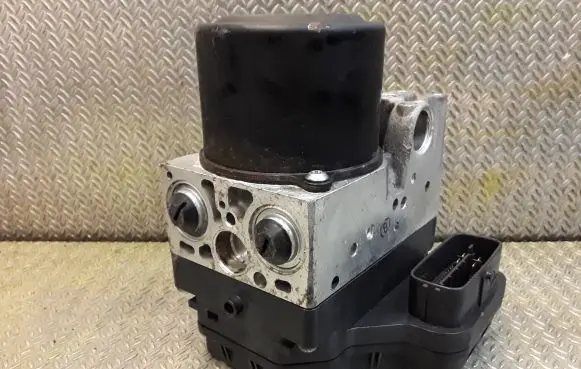 Lexus IS 220D-250-350 ABS Pump 4454053240