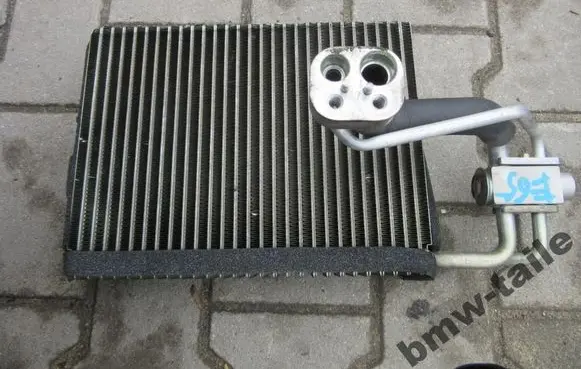 BMW 7 E65 E66 Air conditioning (A/C) radiator (interior) 2117422