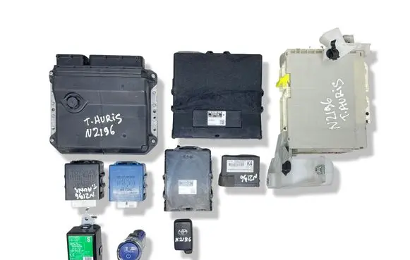 Toyota Auris 150 Engine ECU kit and lock set 896610Z250 MB2754001722 8968112041