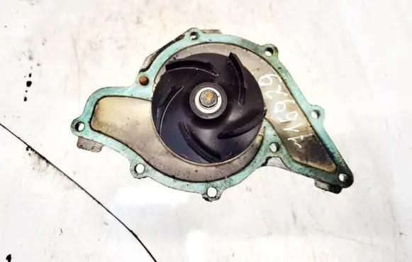 Audi A6 S6 C5 4B Water pump 