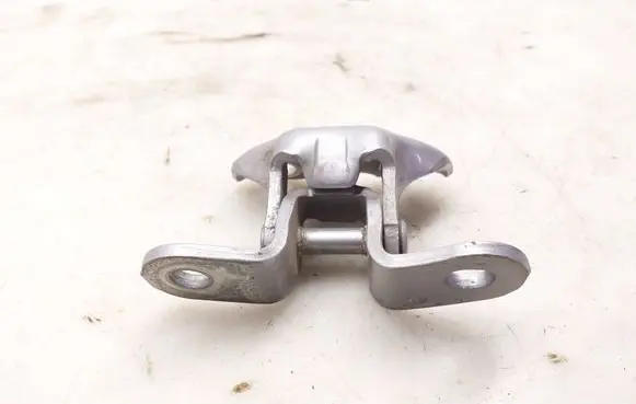 Toyota RAV 4 (XA50) Front door lower hinge