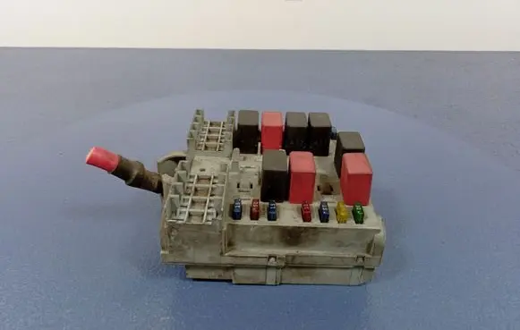 Fiat Stilo Fuse box set 46796538