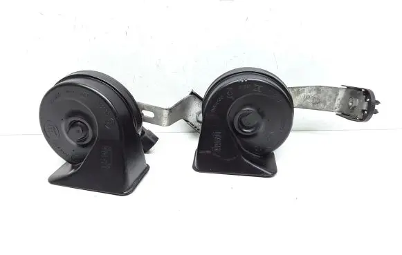 Volvo V60 Horn signal 30796897 30796896
