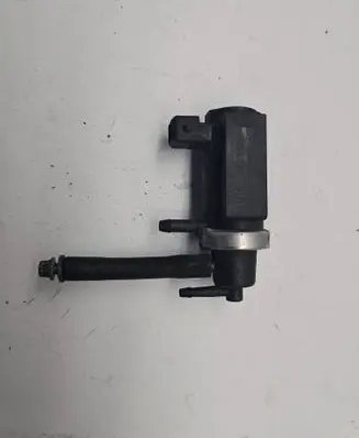 Audi A8 S8 D2 4D Turbo solenoid valve 059906627 72190322