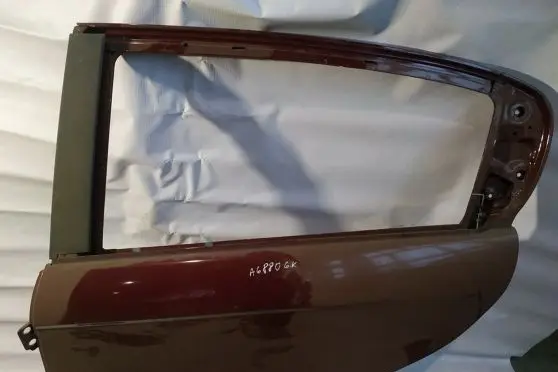 Alfa Romeo 147 Rear door raudonos