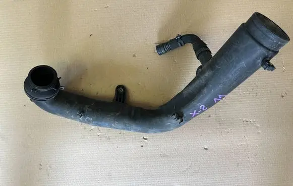 Intercooler hose/pipe