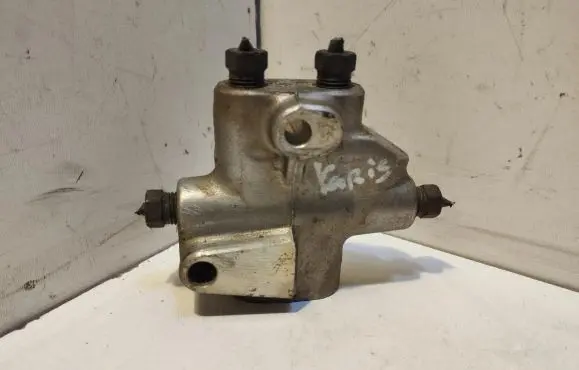 Toyota Yaris Brake power pressure regulator 