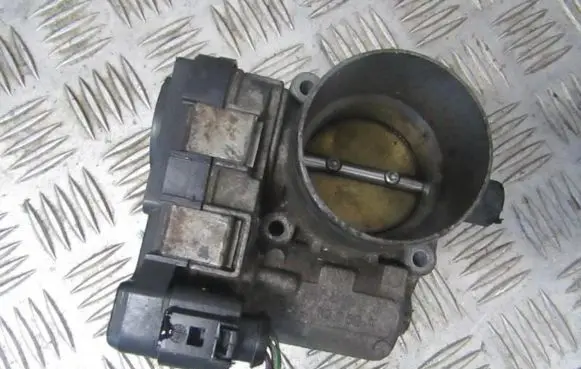 Volkswagen Golf V Throttle valve 03c133062a 03c.133.062.a