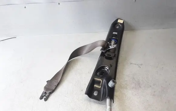 Volvo XC90 Front seatbelt
