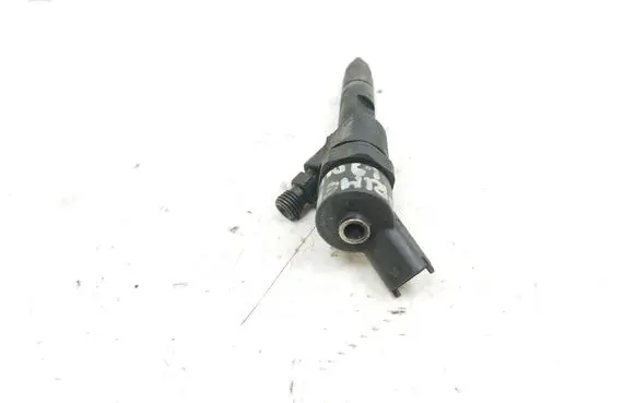 Nissan Primera Fuel injector 0445110110B