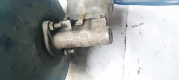 Volkswagen Golf III Master brake cylinder 1h1611307a