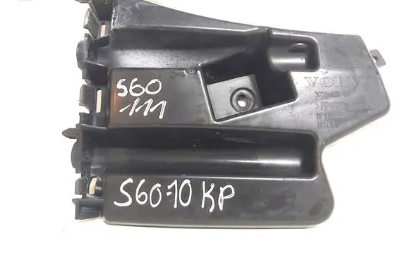 Volvo S60 Front bumper mounting bracket 30796625