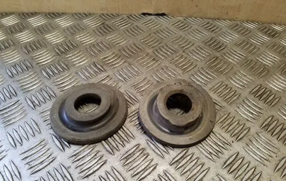 Audi TT TTS Mk2 Rear coil spring rubber mount 