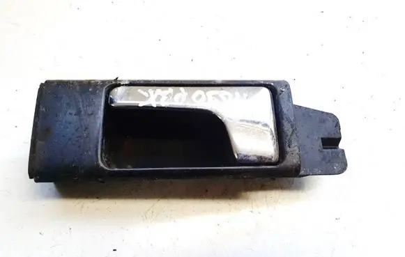 Audi A6 S6 C4 4A Front door interior handle 4a0837019