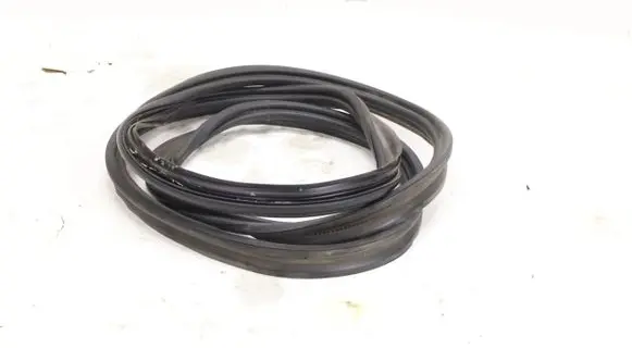 Volvo XC60 Seal rubber (tailgate) 31420482