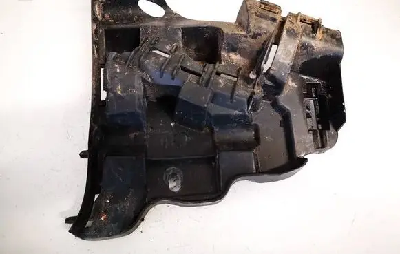 Volvo XC70 Front bumper mounting bracket 31214960