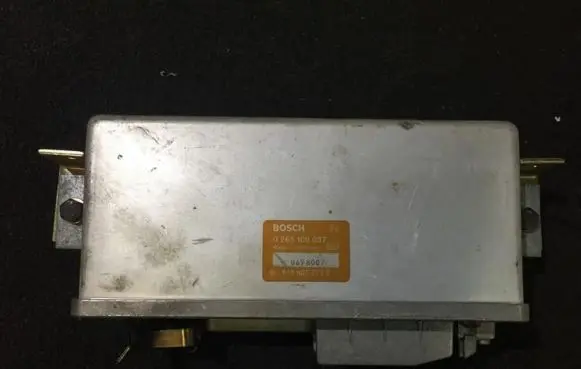 Audi 80 90 B3 ABS control unit/module 0265100037 443907379c