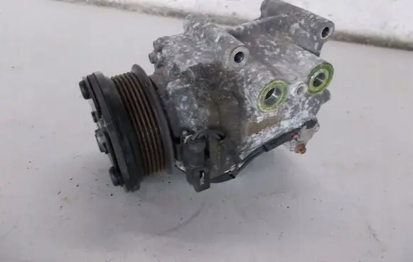 Ford Fiesta Air conditioning (A/C) compressor (pump) 