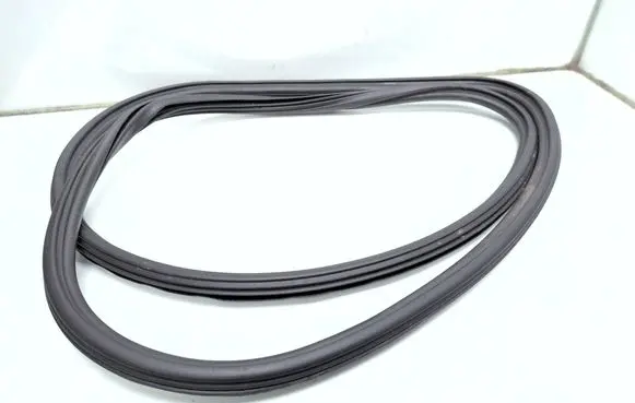 Audi A6 S6 C7 4G Front door rubber seal 4G0831721A