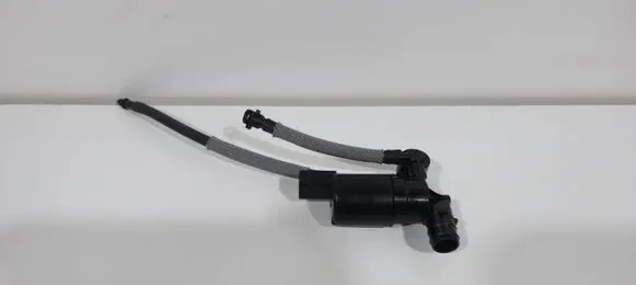 Land Rover Defender Windscreen/windshield washer pump L8B217K624AA